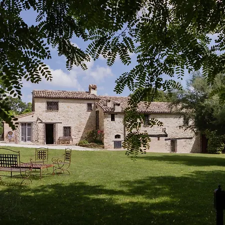 וילה Farmhouse La Siesta Treia