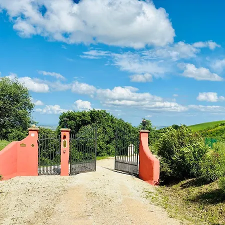 וילה Farmhouse La Siesta Treia